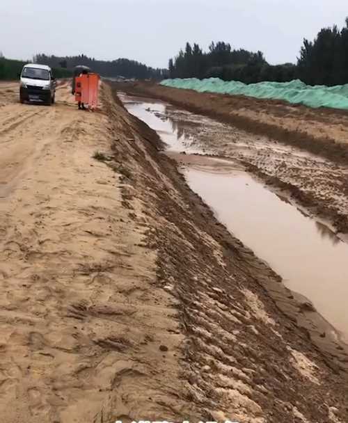 周口沈丘县河道降水
